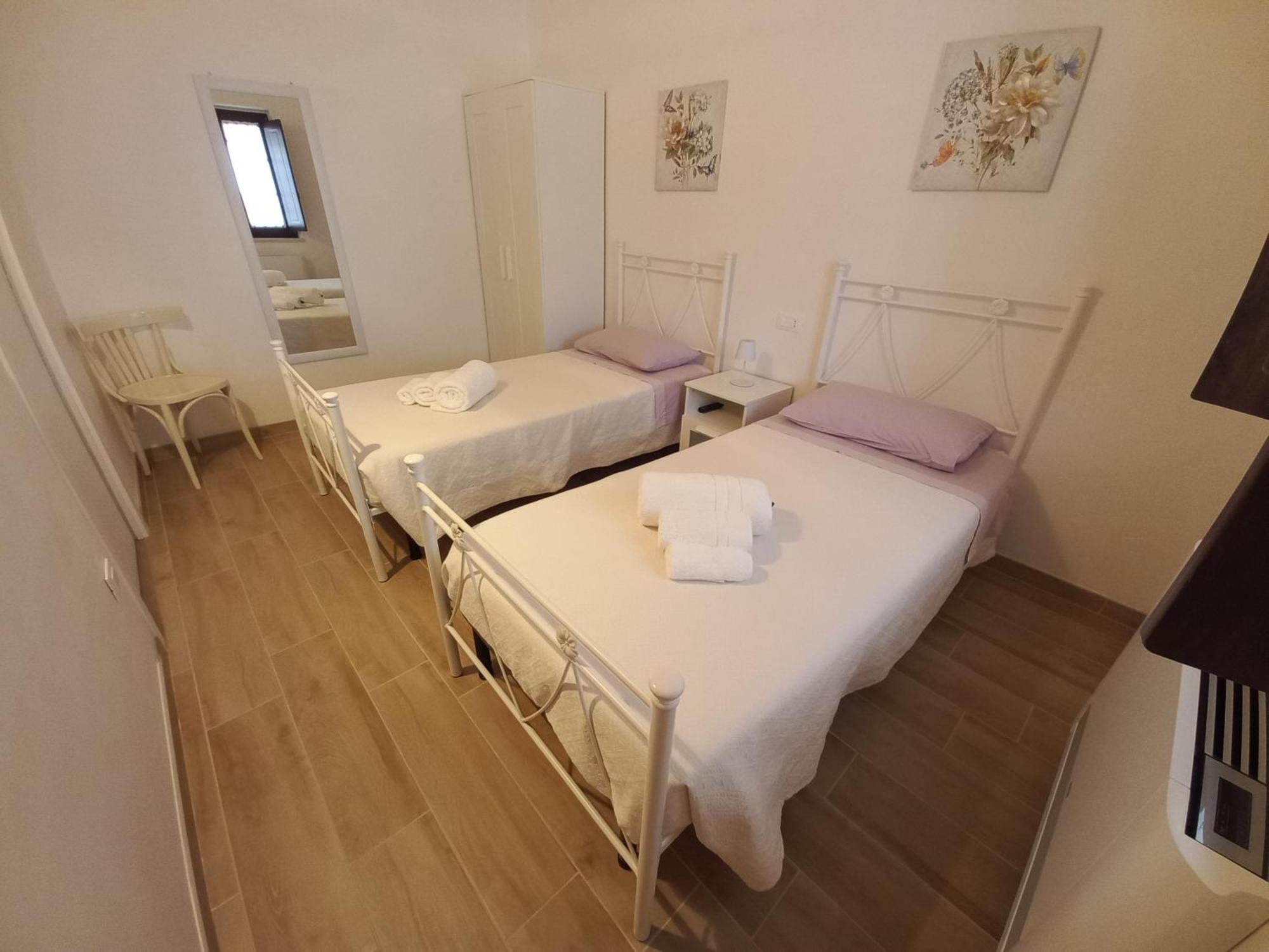 Le Stelle Di Nonna Anna Villa โมโนโปลี ภายนอก รูปภาพ